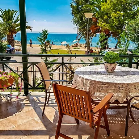 בית נופש Seafront Privilege House *