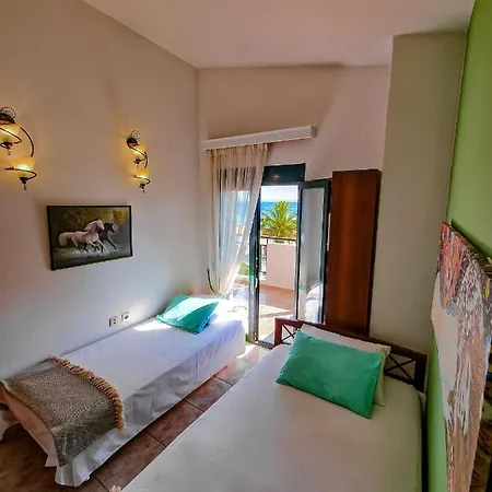 בית נופש Seafront Privilege House